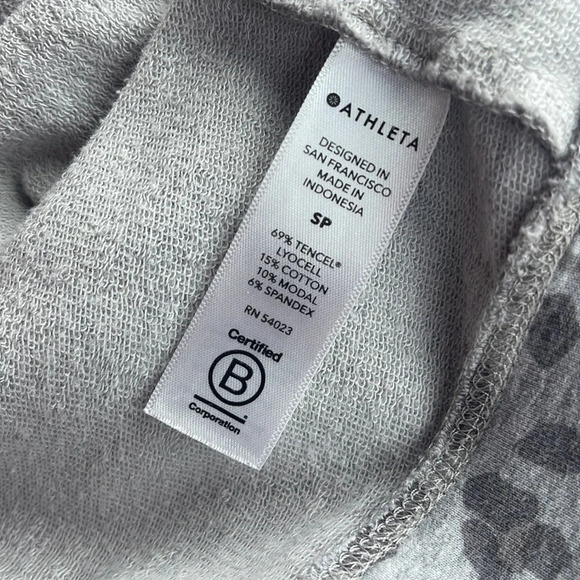 Athleta Studio To Street Splatter Sweater Gray Crewneck Pullover - Picture 7 of 7